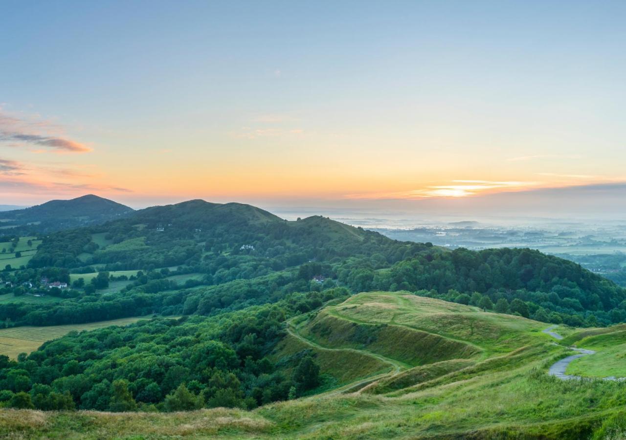 The Darwin Malvern Suite Great Malvern Εξωτερικό φωτογραφία